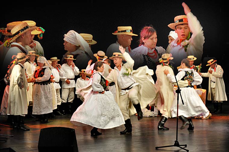 Zesp Folklorystyczny „FOLUSZ” z Giedlarowej